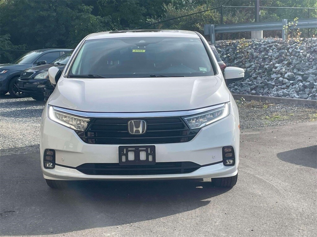 2023 Honda Odyssey Elite photo 2
