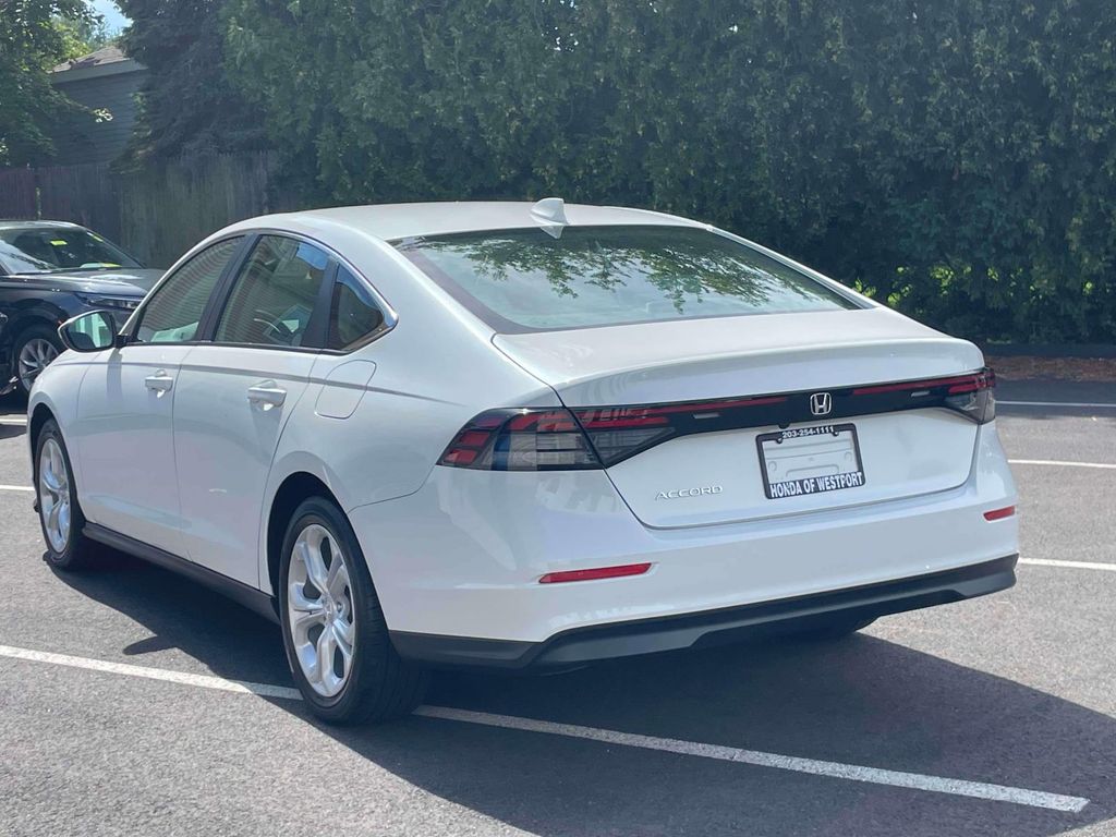 2024 Honda Accord LX - Photo 7