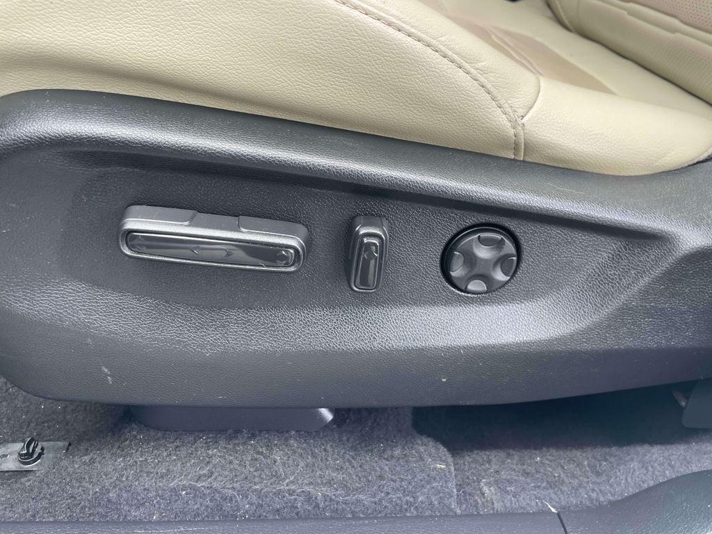 2022 Honda CR-V EX-L - Photo 18