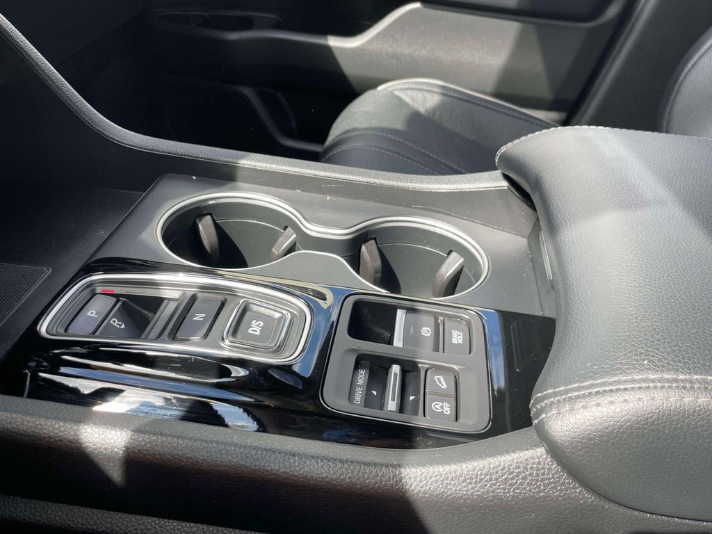 2023 Honda Pilot Elite - Photo 34