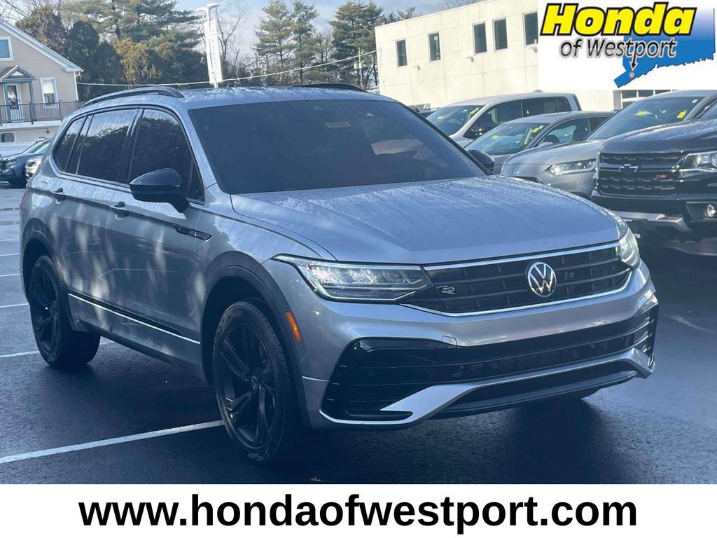 2023 Volkswagen Tiguan SE R-LINE BLACK
