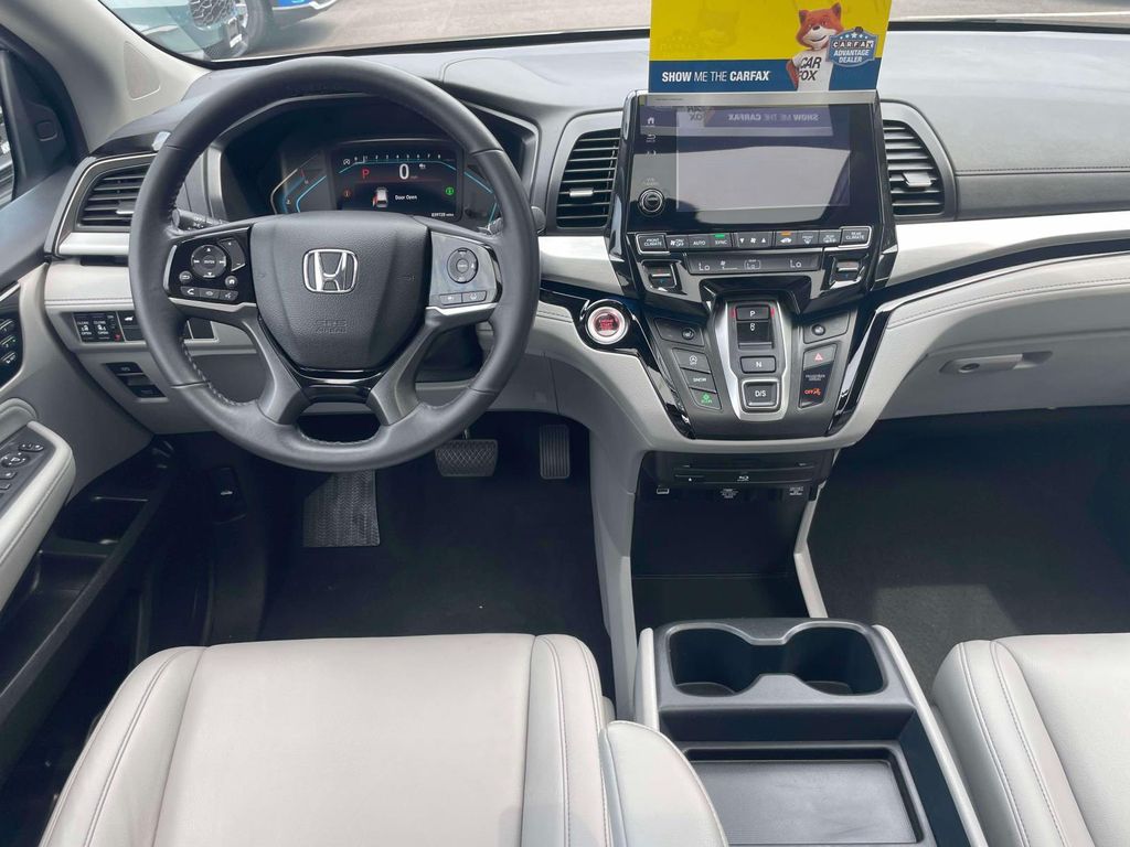 2023 Honda Odyssey Touring - Photo 13