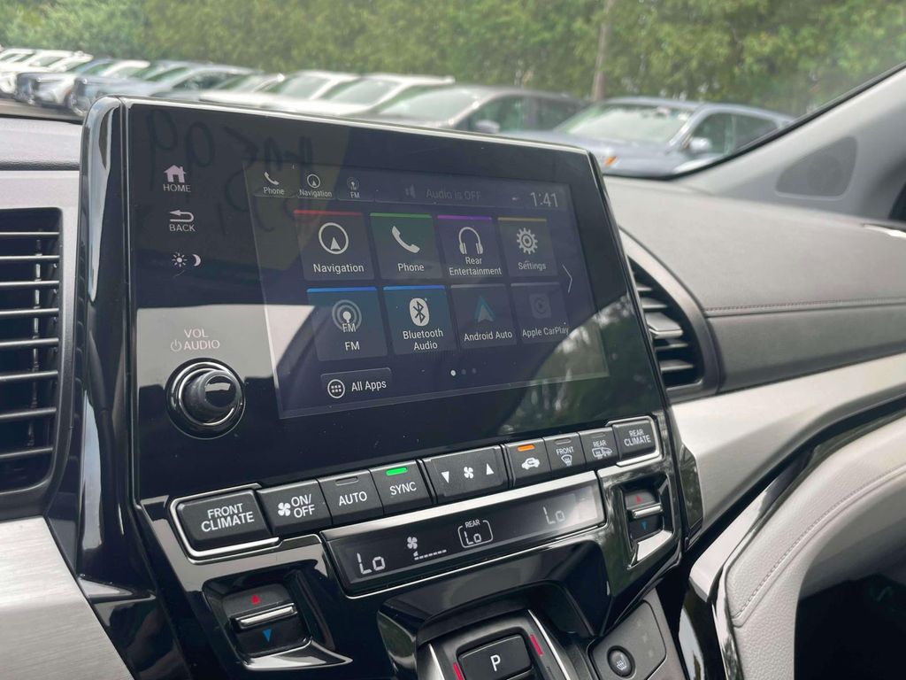 2023 Honda Odyssey Touring - Photo 29