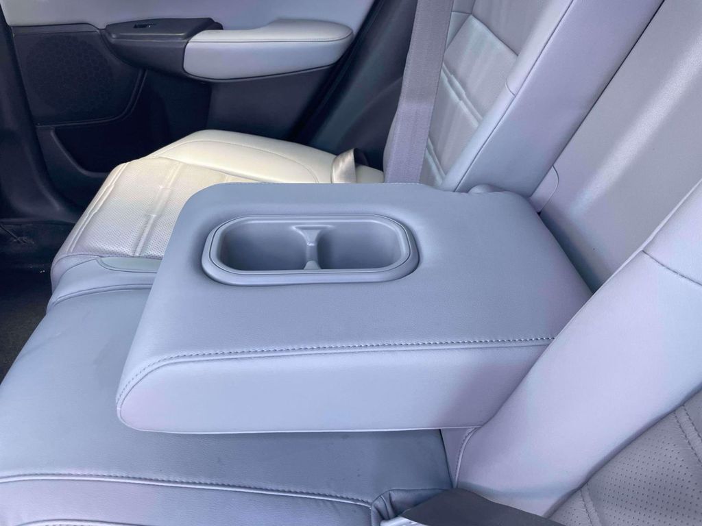2018 Honda CR-V Touring - Photo 8