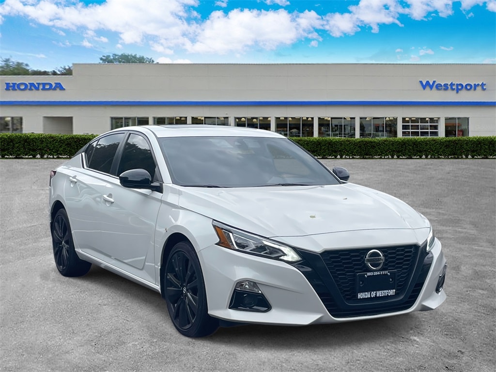 Used 2022 Nissan Altima 2.5 SR Sedan