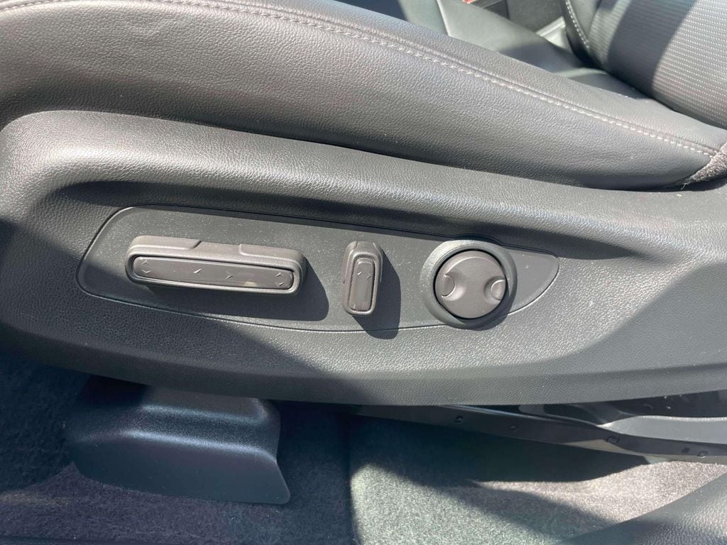 2024 Honda CR-V EX-L - Photo 18