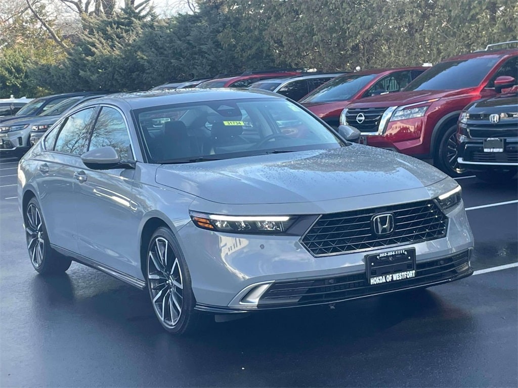 2024 Honda Accord Hybrid Touring's photo