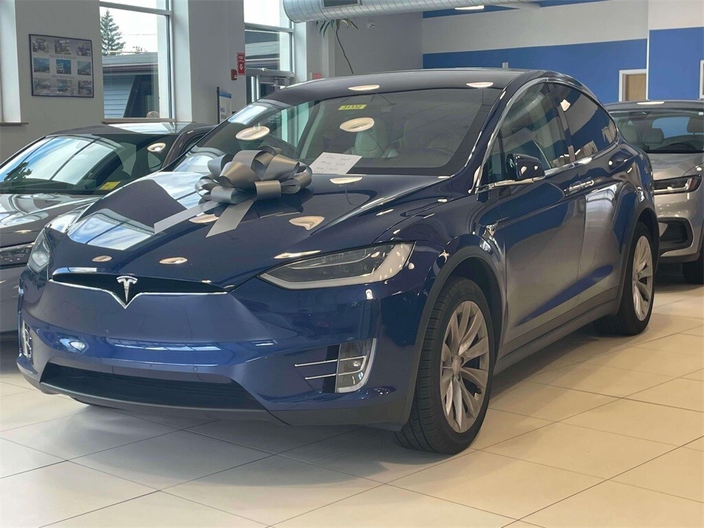2018 Tesla Model X 75D photo 3