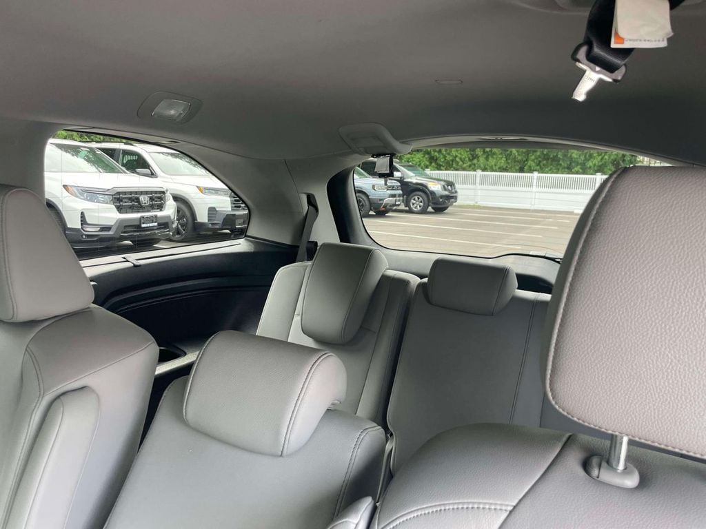 2023 Honda Odyssey Touring - Photo 11