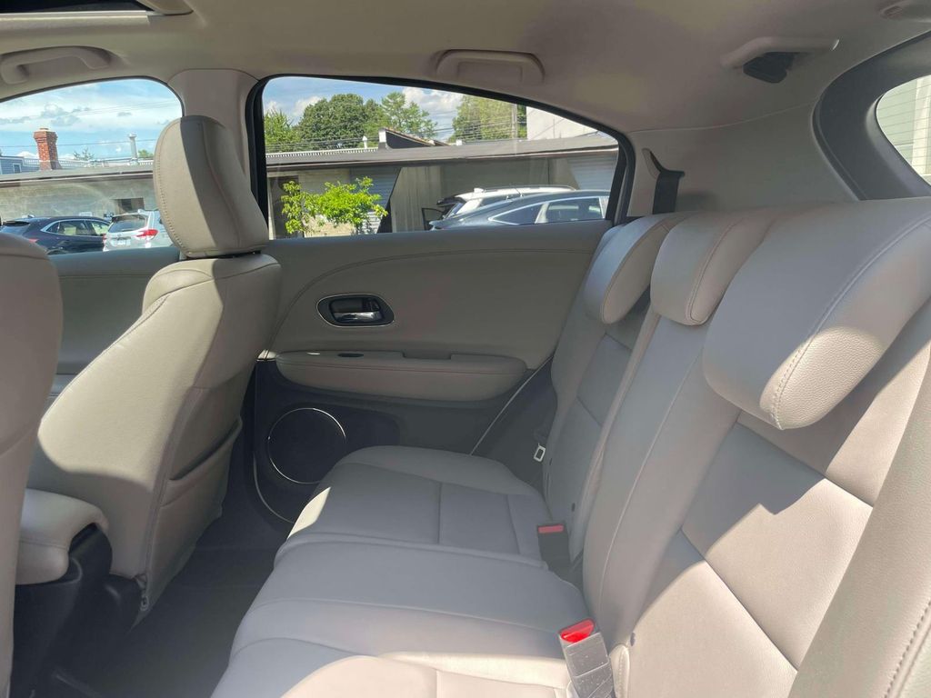 2018 Honda HR-V EX-L - Photo 11