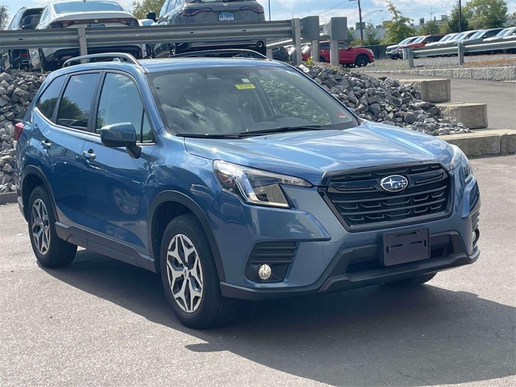 2022 Subaru Forester Premium's photo