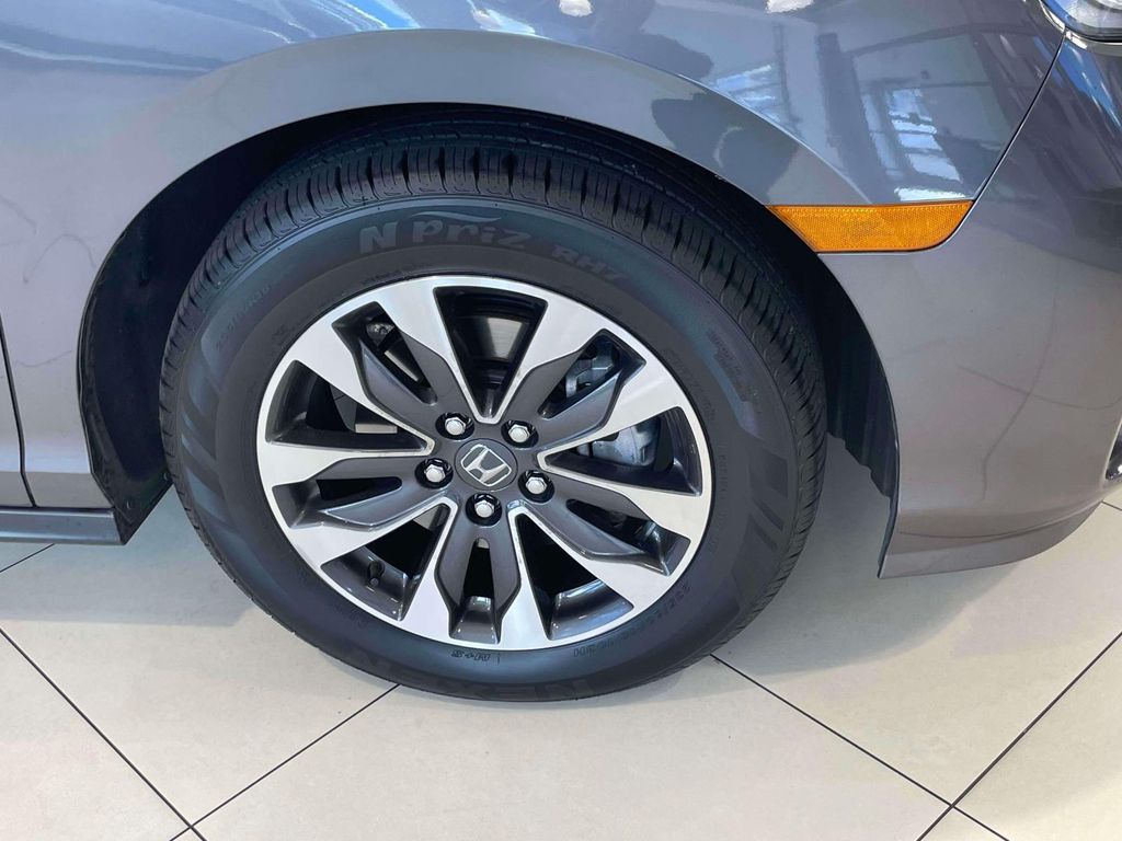 2024 Honda Odyssey EX-L - Photo 7