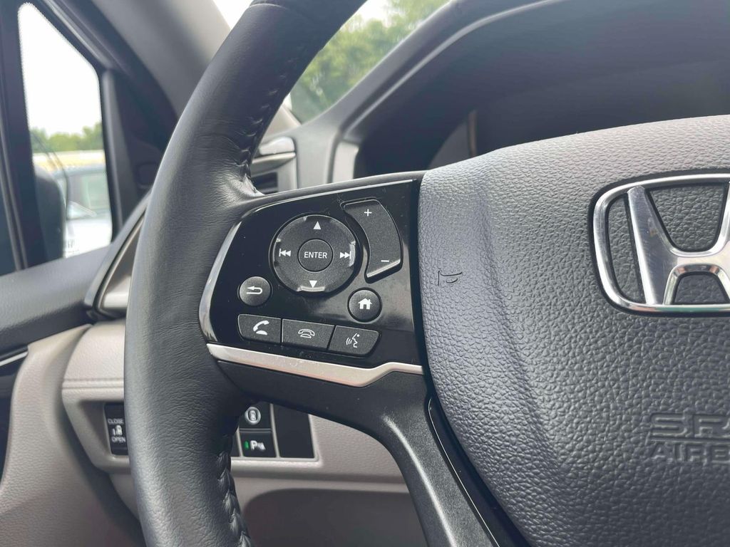 2023 Honda Odyssey Touring - Photo 23