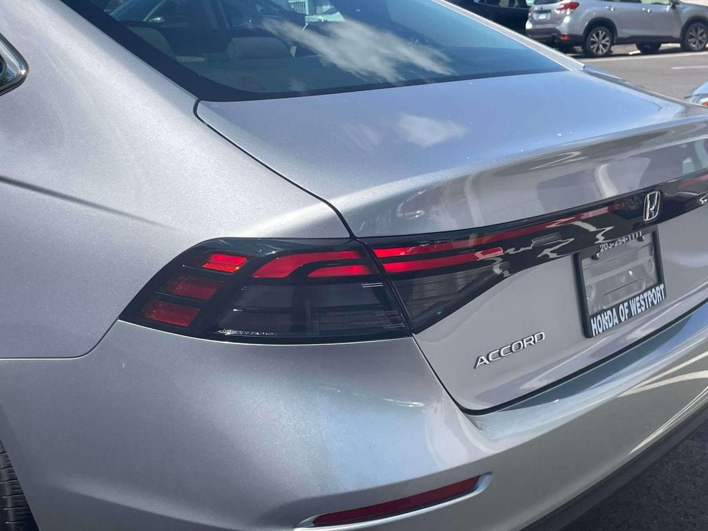 2023 Honda Accord EX - Photo 10