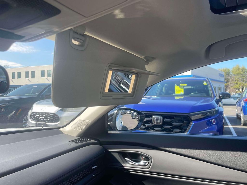 2025 Honda Accord SE - Photo 33