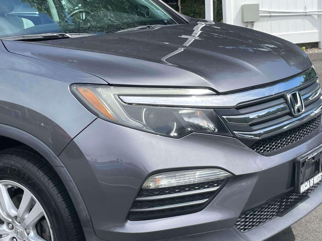 2016 Honda Pilot LX - Photo 8
