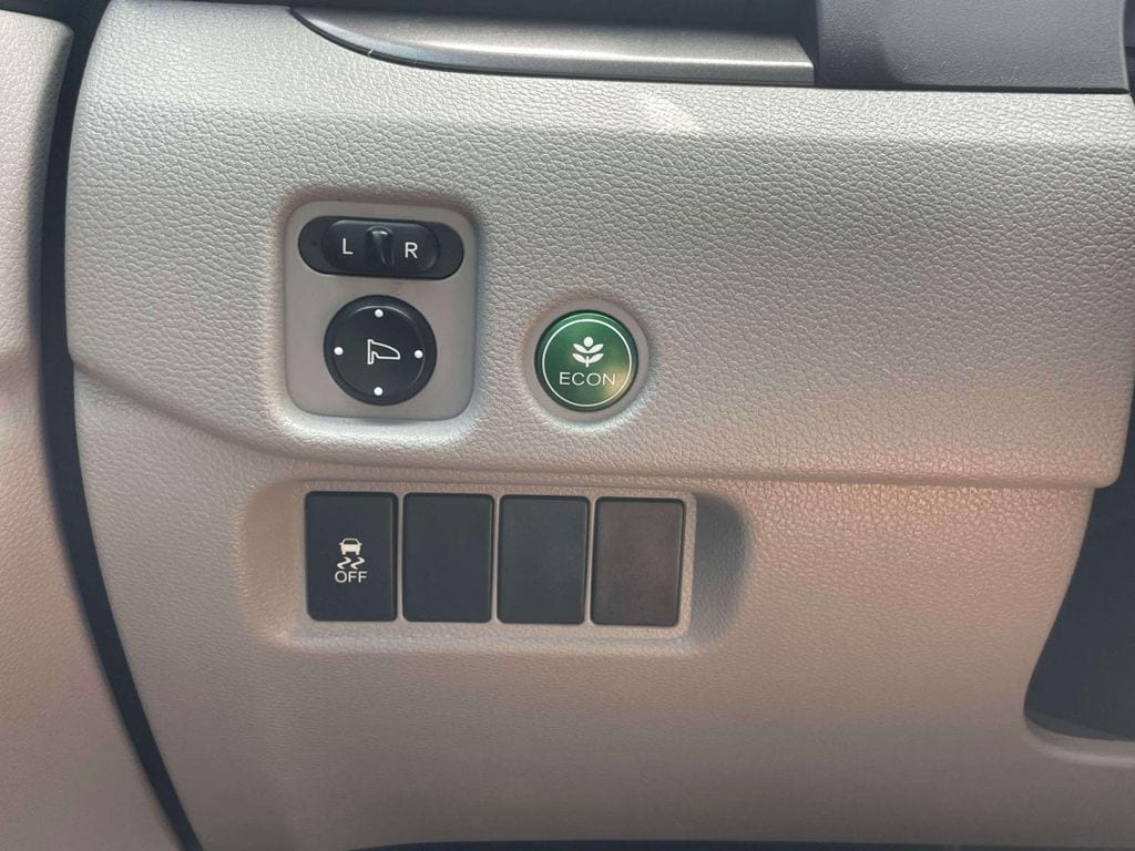 2016 Honda Pilot LX - Photo 20