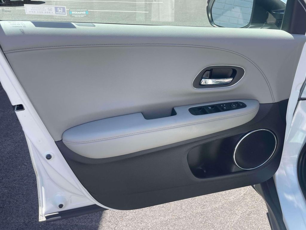 2018 Honda HR-V EX-L - Photo 16