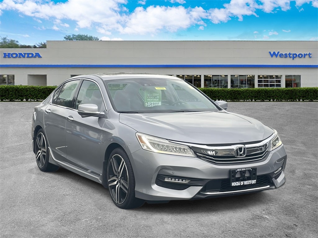 2017 Honda Accord Touring's photo