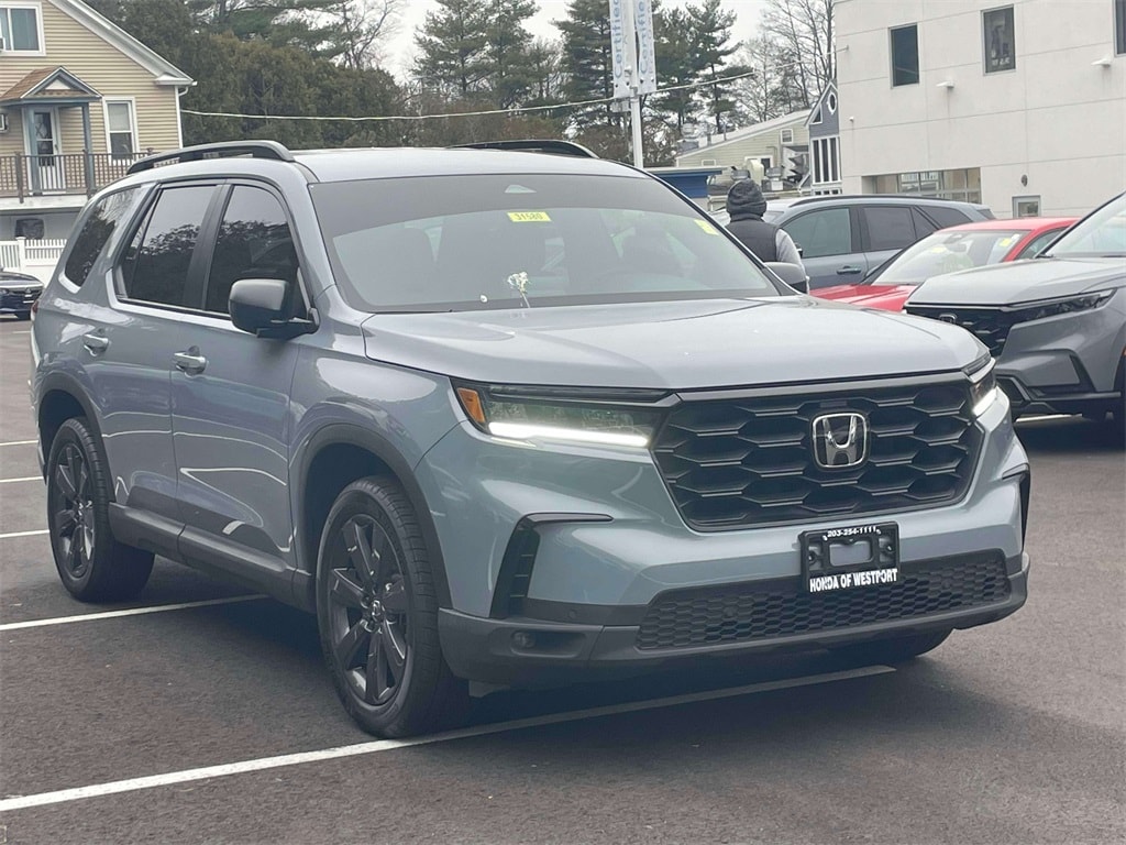 2025 Honda Pilot Sport's photo