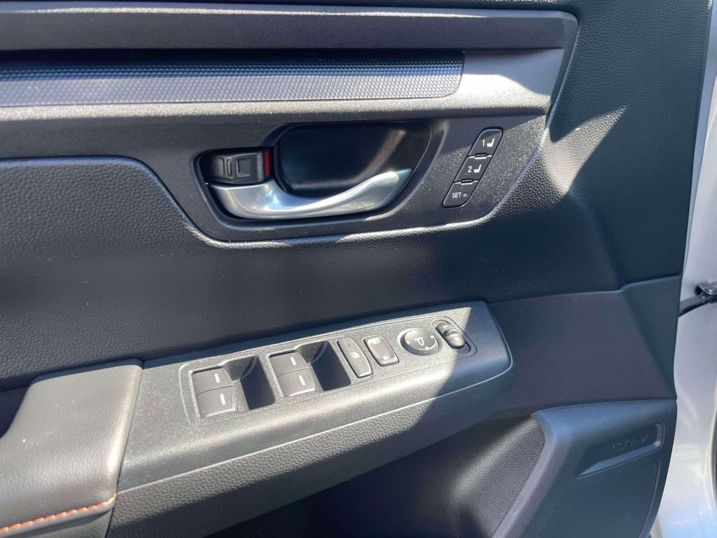2024 Honda CR-V Sport-L - Photo 18