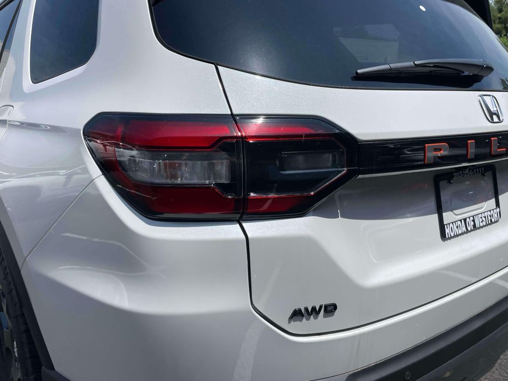 2026 Honda Pilot TrailSport - Photo 10