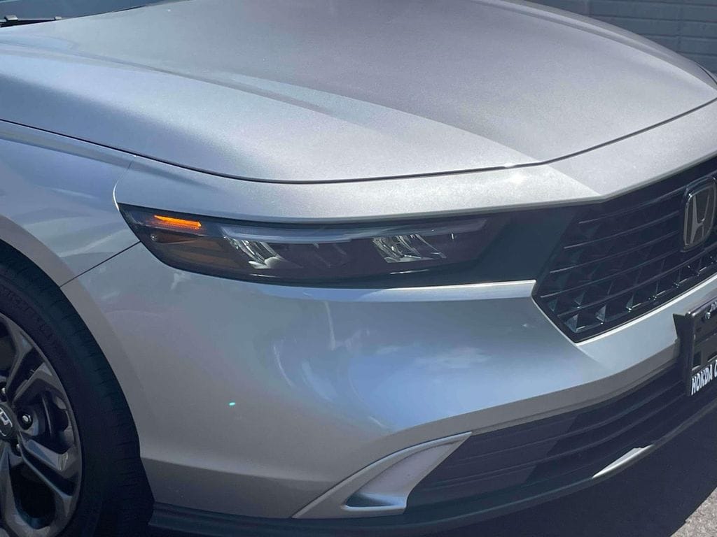 2023 Honda Accord EX - Photo 9
