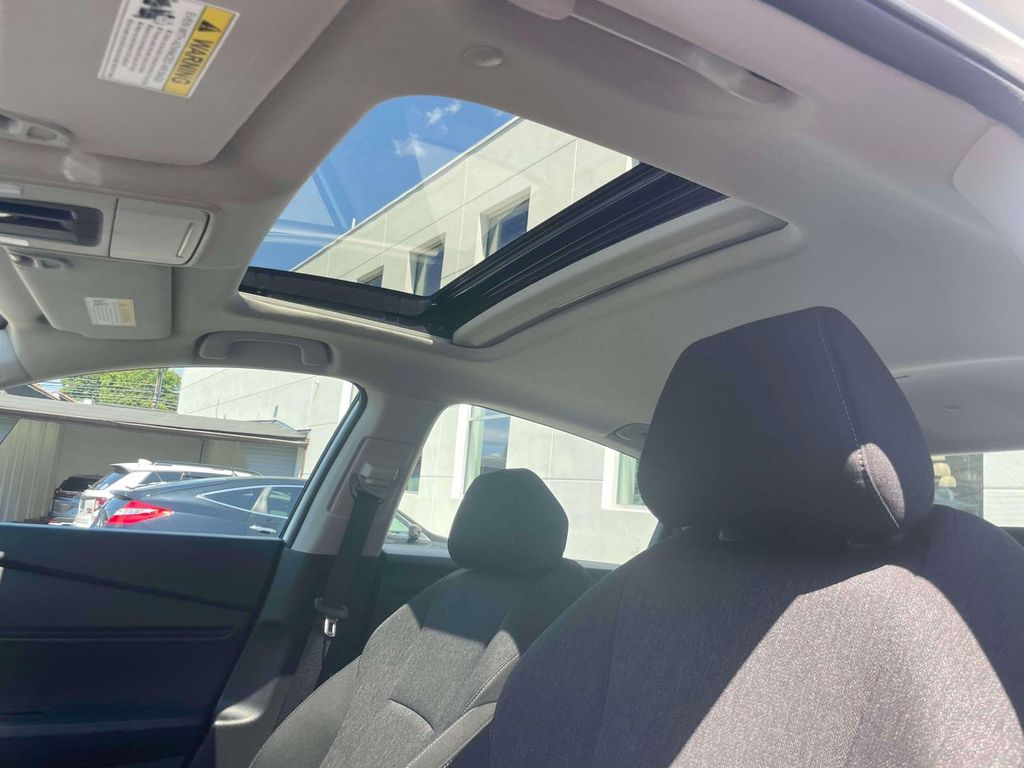 2025 Honda Accord SE - Photo 21