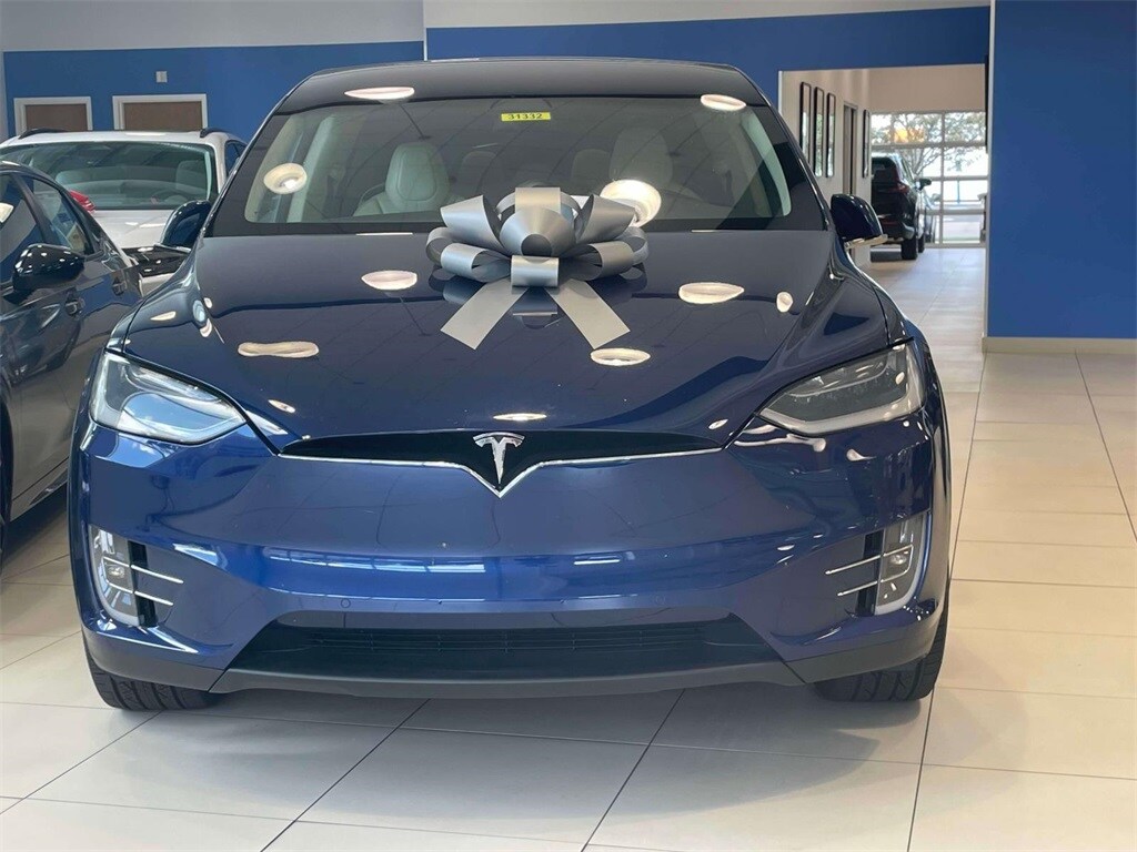 2018 Tesla Model X 75D photo 2