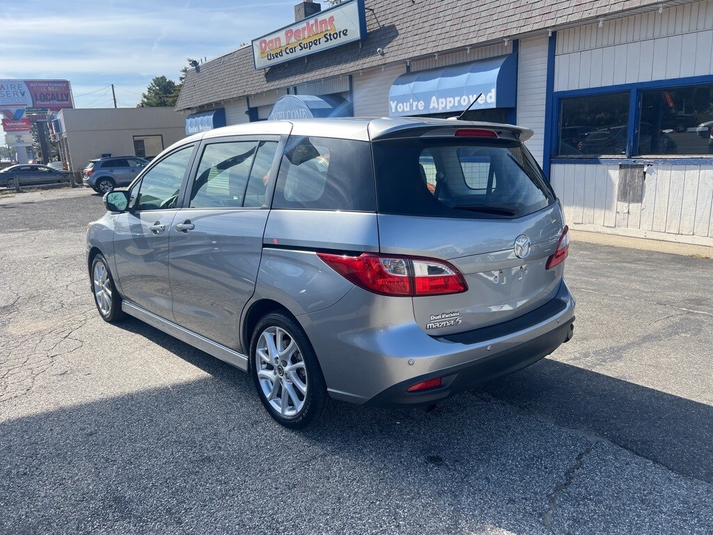 2013 Mazda Mazda5 Grand Touring photo 2