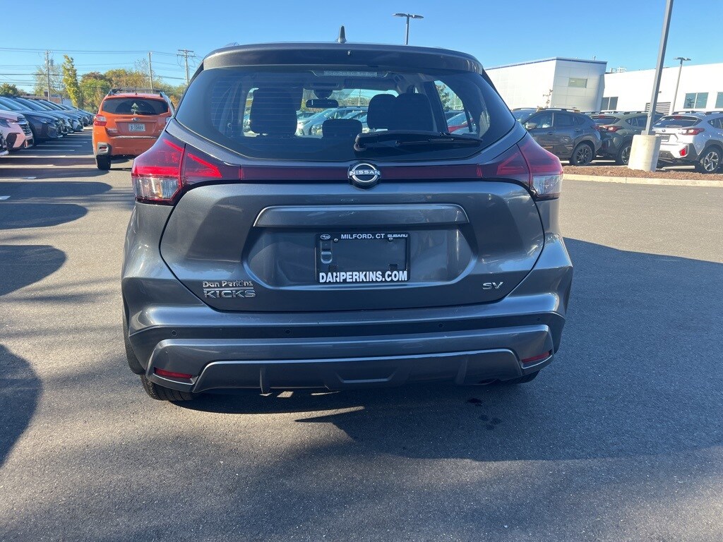 2022 Nissan Kicks SV photo 4