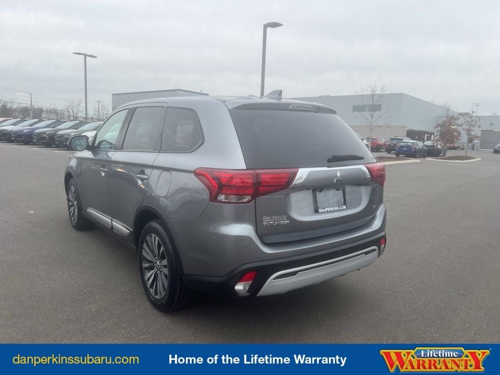 Used 2020 Mitsubishi Outlander SE CUV