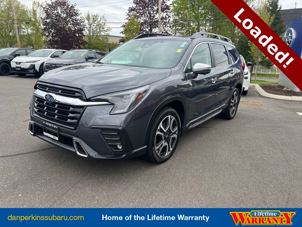 2023 Subaru Ascent Touring's photo
