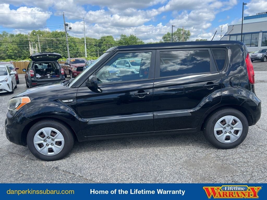 Used 2013 Kia Soul Base Hatchback