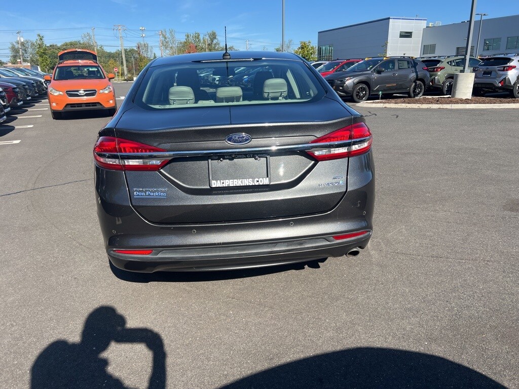 2017 Ford Fusion Hybrid SE photo 3
