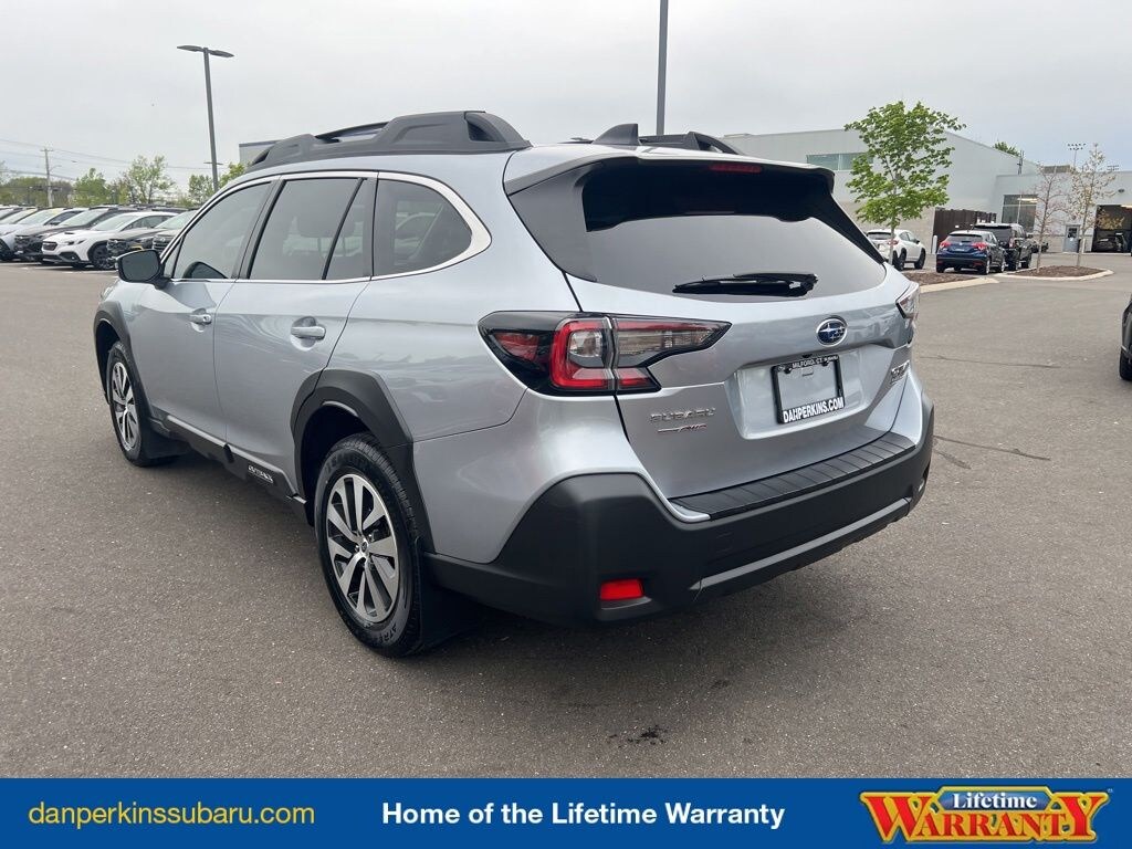 Used 2025 Subaru Outback Premium SUV