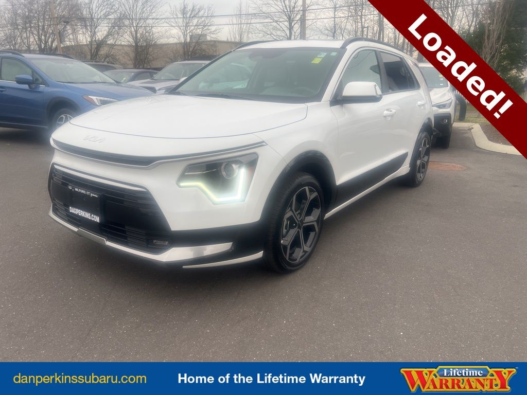 2025 Kia Niro EX Touring's photo