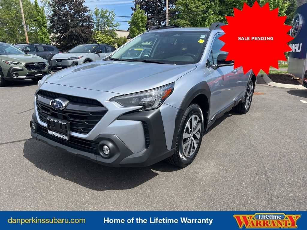 2023 Subaru Outback Premium's photo