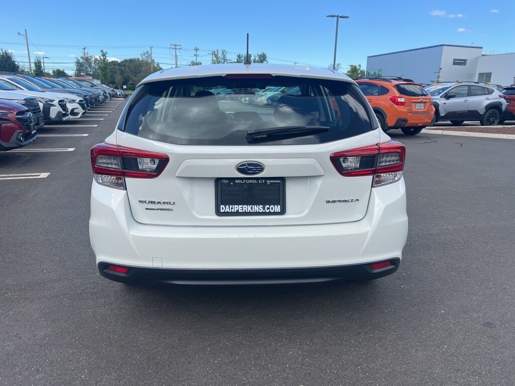2023 Subaru Impreza Base photo 4