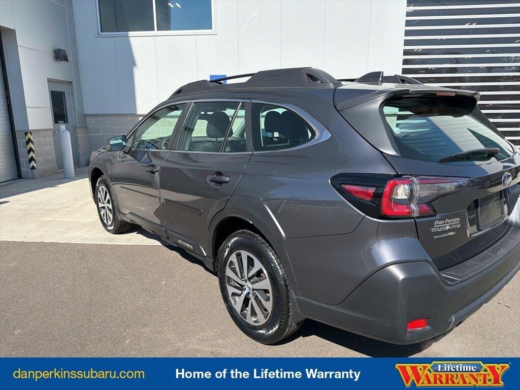 Used 2025 Subaru Outback 2.5i SUV