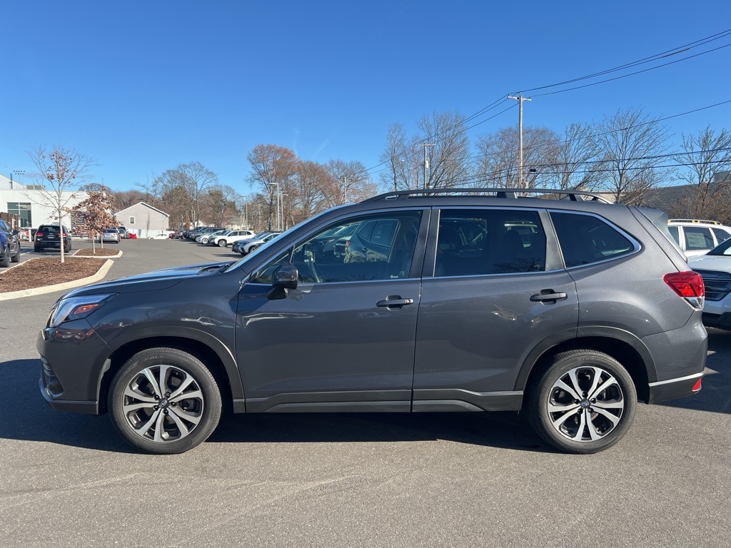 2023 Subaru Forester Limited photo 2