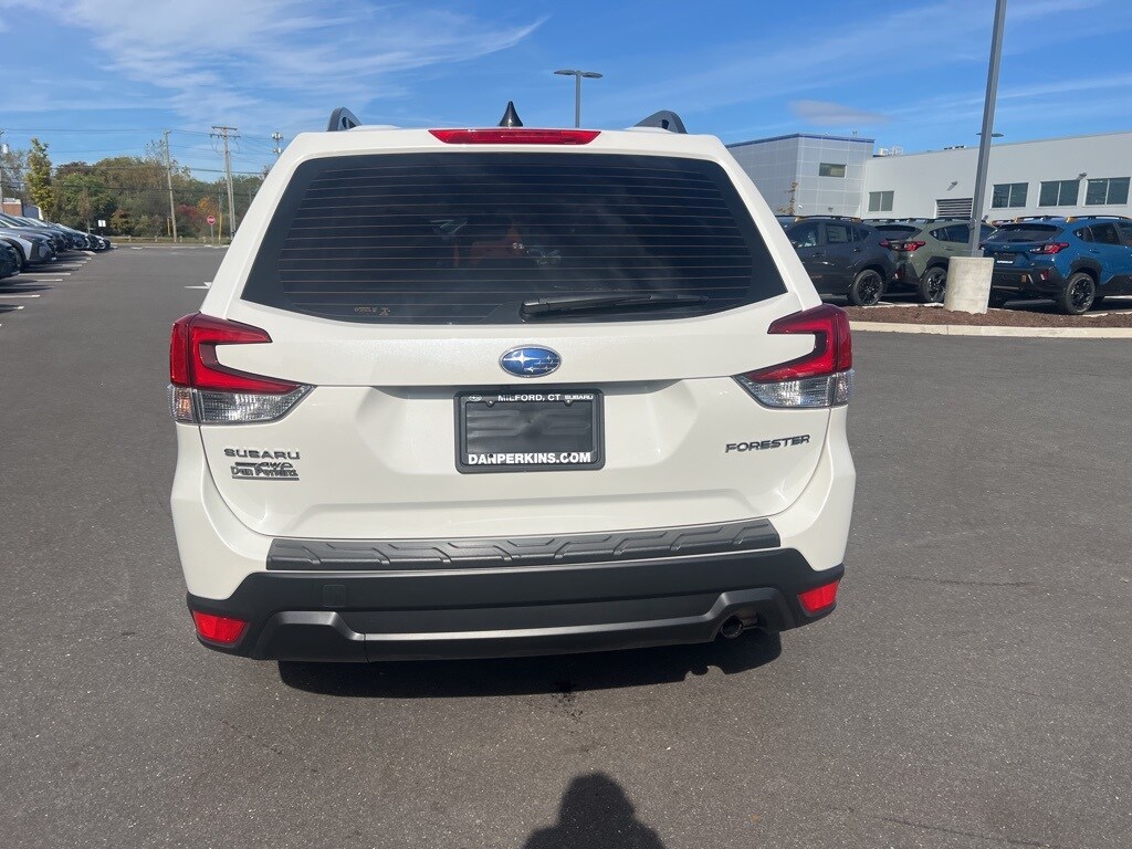 2024 Subaru Forester Base photo 3