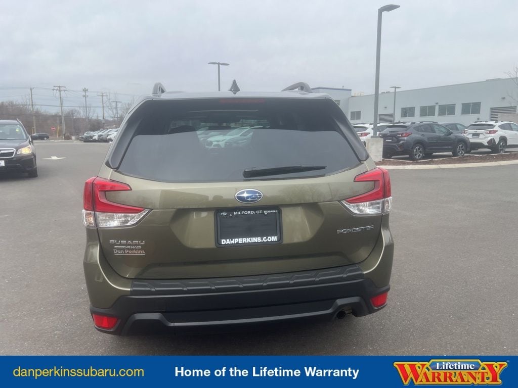 Used 2024 Subaru Forester Premium SUV