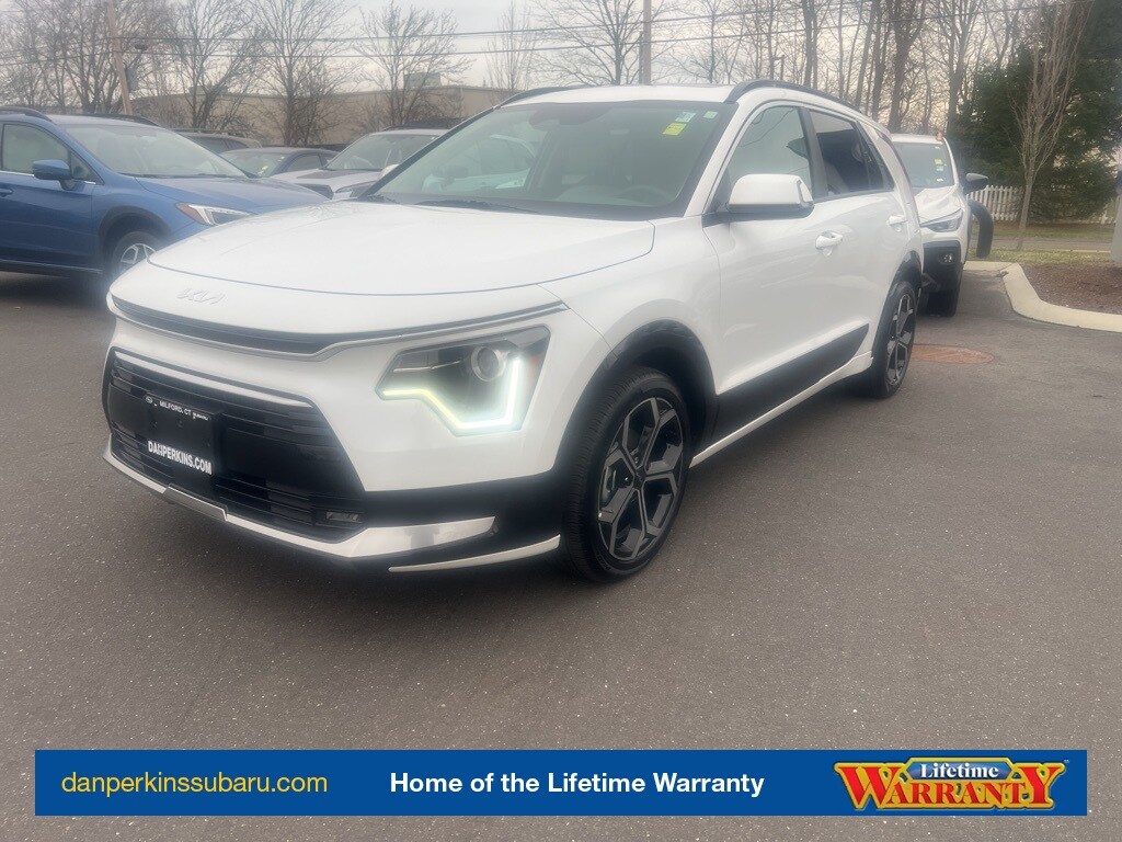 Used 2025 Kia Niro EX Touring SUV