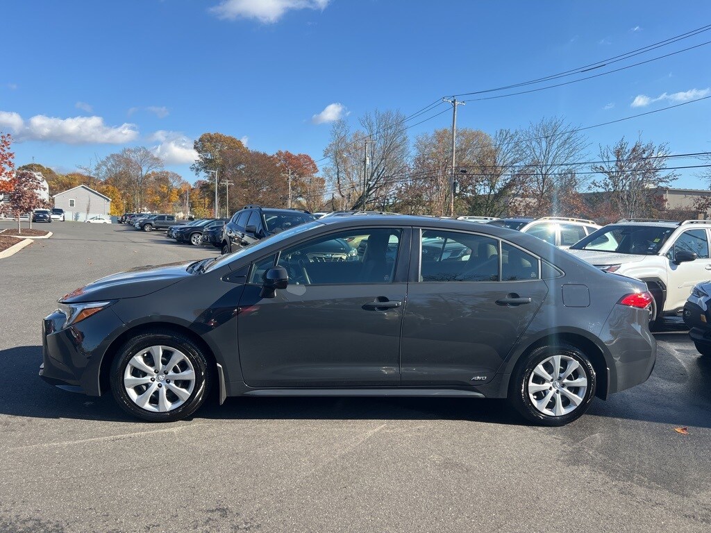 2025 Toyota Corolla Hybrid LE photo 2