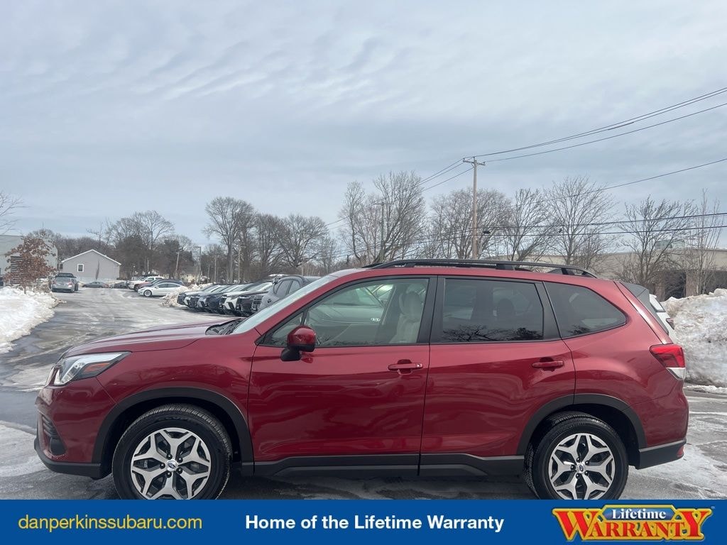 Used 2024 Subaru Forester Premium SUV
