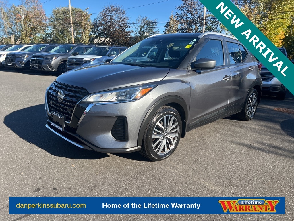 2022 Nissan Kicks SV