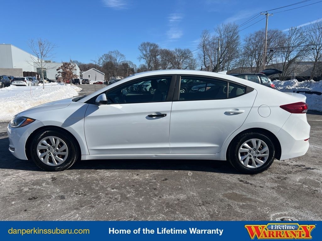 Used 2017 Hyundai Elantra SE Sedan