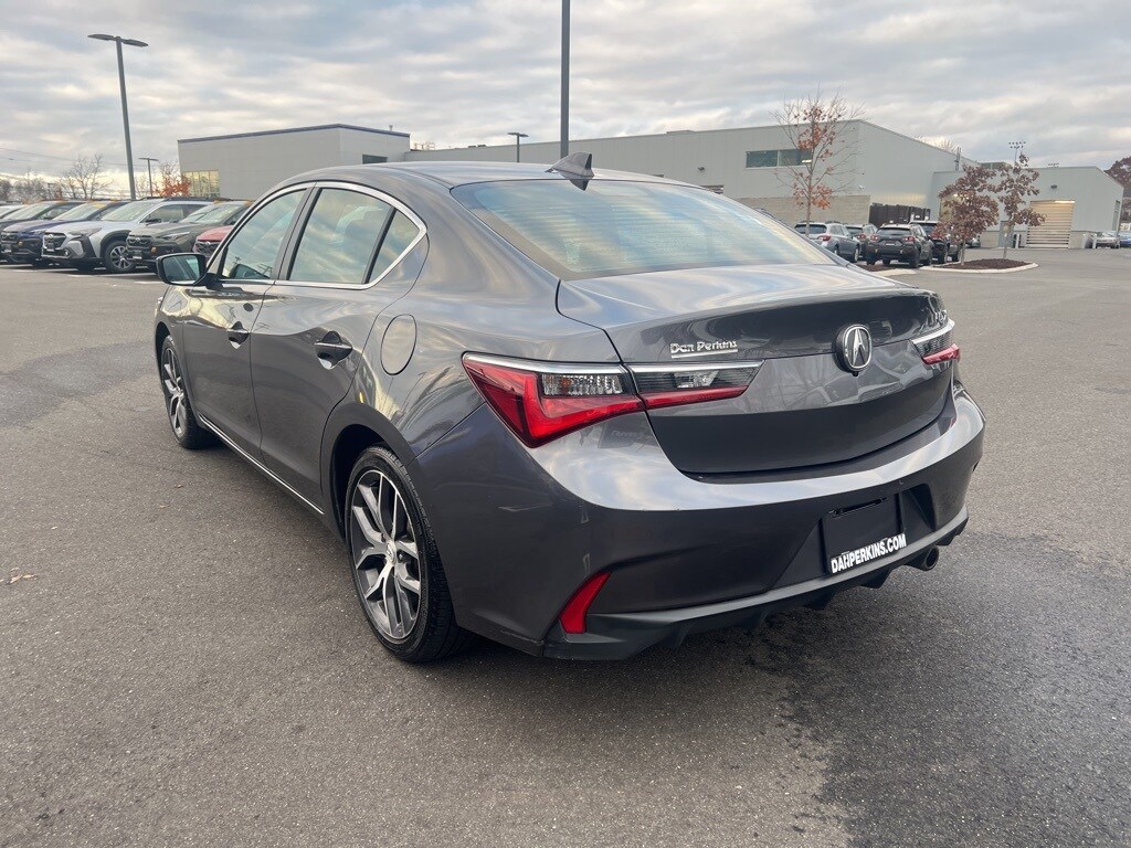 2019 Acura ILX Premium photo 2