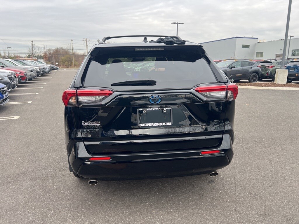 2023 Toyota RAV4 Prime SE photo 4